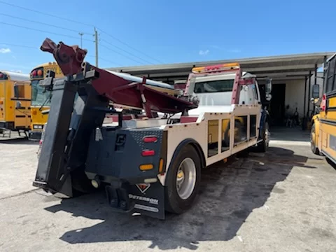 Heavy Duty Towing Seaside CA